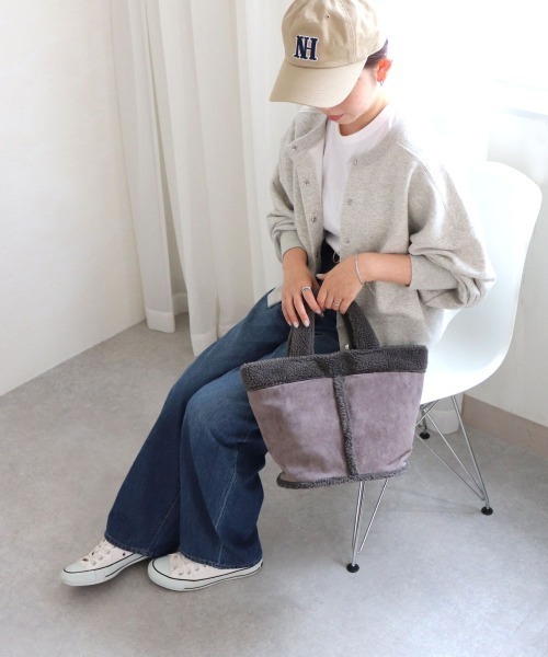 COLDE （コルデ）の「ムートン風トートバッグ（トートバッグ・レディース・ラベンダー/チャコールグレー/ベージュ/セージグリーン・FREE）」の5枚目の写真
