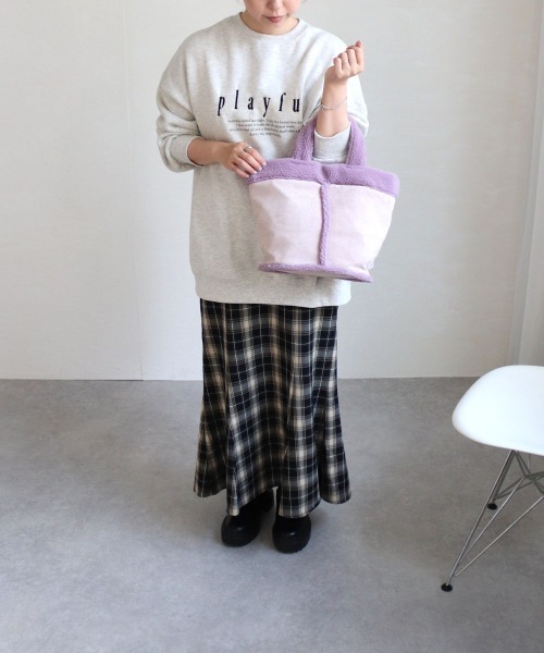 COLDE （コルデ）の「ムートン風トートバッグ（トートバッグ・レディース・ラベンダー/チャコールグレー/ベージュ/セージグリーン・FREE）」の10枚目の写真