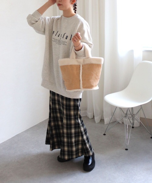 COLDE （コルデ）の「ムートン風トートバッグ（トートバッグ・レディース・ラベンダー/チャコールグレー/ベージュ/セージグリーン・FREE）」の19枚目の写真
