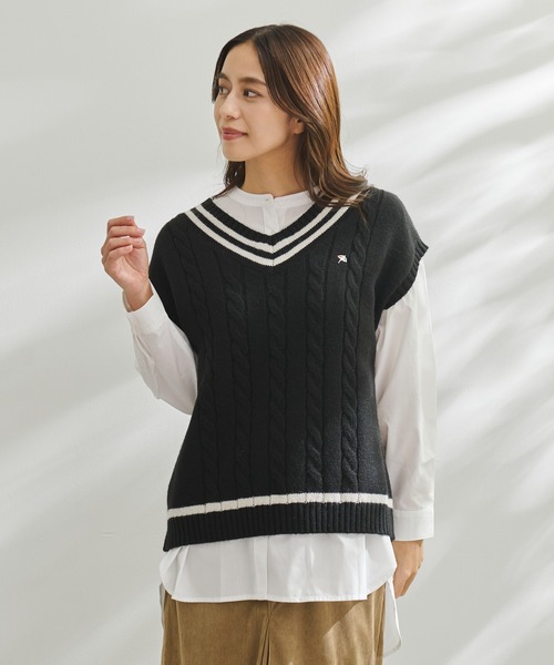 Arnold Palmer(アーノルドパーマー)の「チルデン ニット ベスト(ニット/セーター・レディース・ブラック/ブラウン・M/L/S)」の2枚目の写真