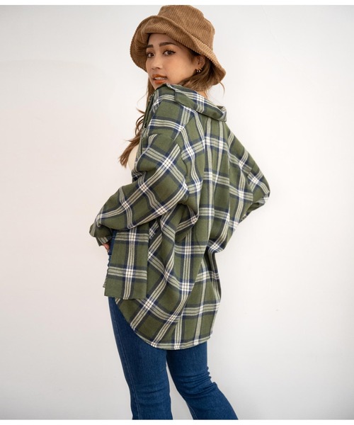 anap mimpi(アナップミンピ)の「ベイクカラーオーバーサイズチェックシャツ(シャツ/ブラウス・レディース・カーキ/ネイビー/キャメル・FREE)」の11枚目の写真