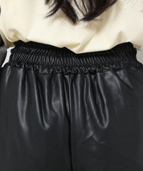 3.3 Field Trip (3.3フィールドトリップ)の「3.3 Field Trip/フェイクレザーZIPパンツ 2972923(その他パンツ・レディース・ブラック・FREE)」の13枚目の写真