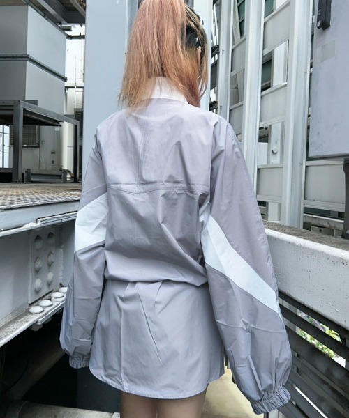 XU（エックスユー）の「ストリートファッション XU エックスユー track jacket & skirt トラックジャケット ナイロンスカート ミニスカート セットアップ スポーツジャケット 長袖トップス 羽織り 韓国風ファッション（セットアップ・レディース・グレー/ブラック・ONE SIZE）」の11枚目の写真