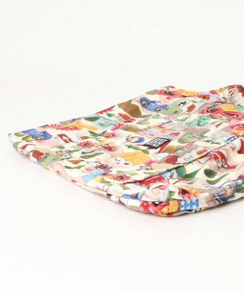 HYSTERIC MINI（ヒステリックミニ）の「綿オックスMINI’S WONDERLAND総柄 マザーズバッグ（マザーズバッグ・レディース・ホワイト系その他/グリーン系その他・FREE）」の4枚目の写真
