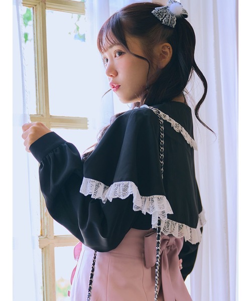 少年装的な衣装　ブラウス、ズボン、ケープ、胸元のリボンセット 少年装的な衣装 ブラウス、ズボン、ケープ、胸元のリボンセット