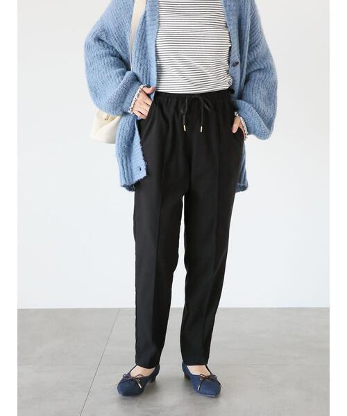 Te chichi TERRASSE(テチチテラス)の「ストレッチセンターシームテーパードパンツ(その他パンツ・レディース・ベージュ/グリーン/ブラック/ブルー/ブラウン・F)」の2枚目の写真