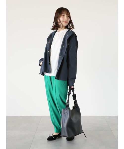 Te chichi TERRASSE(テチチテラス)の「ストレッチセンターシームテーパードパンツ(その他パンツ・レディース・ベージュ/グリーン/ブラック/ブルー/ブラウン・F)」の7枚目の写真