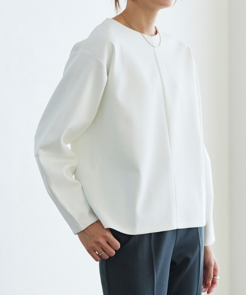 Pierrot(ピエロ)の「ダンボールバックジッププルオーバー(Tシャツ/カットソー・レディース・ネイビー/ライトグレー/オフホワイト・M/L)」の6枚目の写真