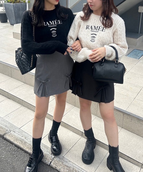 one after another NICE CLAUP(ワンアフターアナザーナイスクラップ)の「フロント刺繍ケーブルニット(ニット/セーター・レディース・アイボリー/ブラック/ピンク/ライトグレー・FREE)」の21枚目の写真