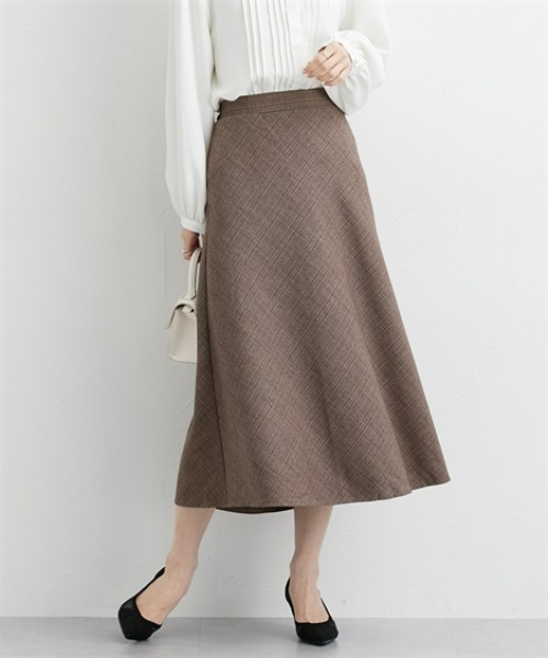 nissen（ニッセン）の「両面起毛　フレアロングスカート（スカート・レディース・ネイビー系/ブラウン系/ブラック/アイボリー/グレー系/ブラック系1/ブラウン系1/ブラウン系2・LL/M/L/S）」の6枚目の写真