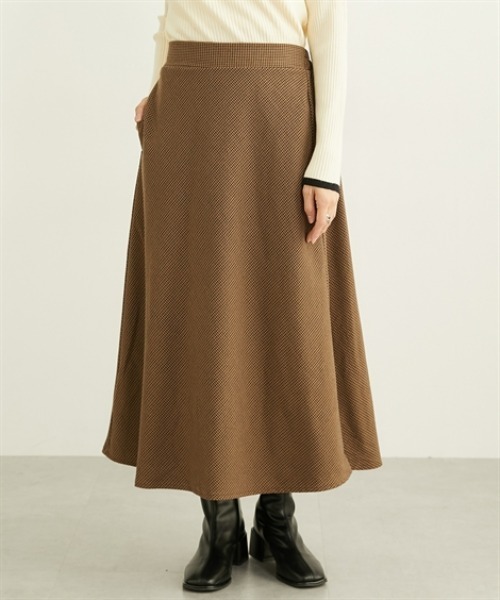 nissen（ニッセン）の「両面起毛　フレアロングスカート（スカート・レディース・ネイビー系/ブラウン系/ブラック/アイボリー/グレー系/ブラック系1/ブラウン系1/ブラウン系2・LL/M/L/S）」の7枚目の写真