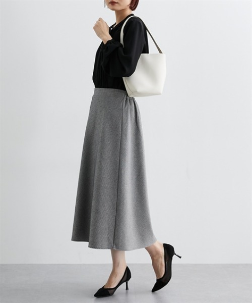 nissen（ニッセン）の「両面起毛　フレアロングスカート（スカート・レディース・ネイビー系/ブラウン系/ブラック/アイボリー/グレー系/ブラック系1/ブラウン系1/ブラウン系2・LL/M/L/S）」の18枚目の写真