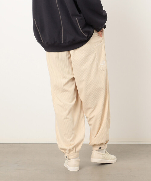ONIGIRI（オニギリ）の「コーデュロイ 鳶パンツ（その他パンツ・レディース・アイボリー/ネイビー/ベージュ・FREE）」の6枚目の写真
