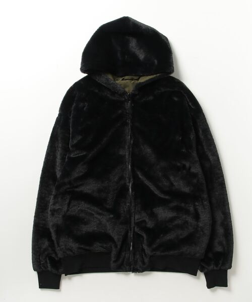 Mountain Mania(マウンテンマニア)の「Mountain Mania/マウンテンマニア アニマルフェイクファーリバーシブルブルゾン(ブルゾン・メンズ・ブラック/ベージュ系/ブラック系・LARGE/X-LARGE)」の2枚目の写真