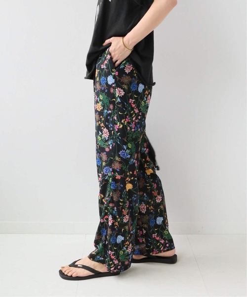 JOURNAL STANDARD relume（ジャーナルスタンダード　レリューム）の「《追加》ブラックフローラルイージーパンツ（その他パンツ・レディース・グリーン・FREE）」の16枚目の写真