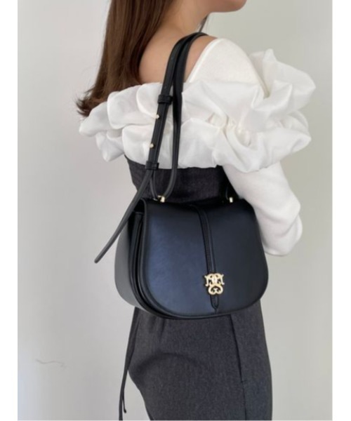 SNIDEL（スナイデル）の「トップラウンドモチーフバッグ（ショルダーバッグ・レディース・アイボリー/ベージュ/ブラック・FREE）」の4枚目の写真