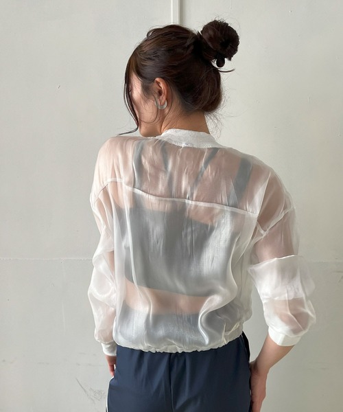 Jewelobe（ジュエローブ）の「グロシーシアーブルゾン（ブルゾン・レディース・ベージュ/ホワイト・FREE）」の4枚目の写真