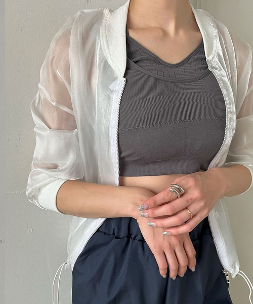 Jewelobe（ジュエローブ）の「グロシーシアーブルゾン（ブルゾン・レディース・ベージュ/ホワイト・FREE）」の6枚目の写真