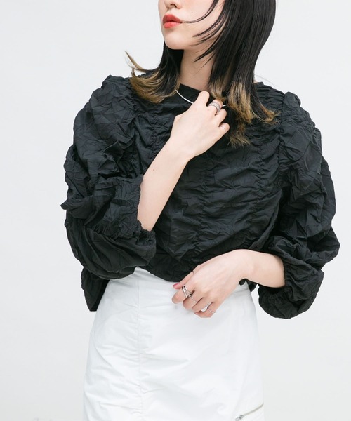 KBF（ケイビーエフ）の「2WAYランダムシャーリングブラウス（シャツ/ブラウス・レディース・グリーン/ブラック/ライトベージュ・ONE）」の12枚目の写真