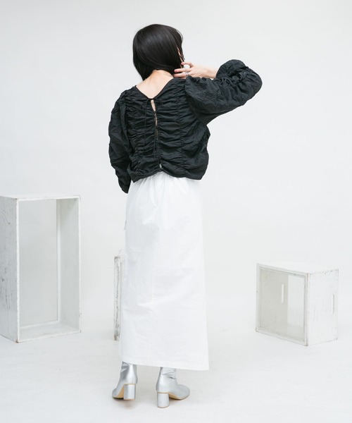 KBF（ケイビーエフ）の「2WAYランダムシャーリングブラウス（シャツ/ブラウス・レディース・グリーン/ブラック/ライトベージュ・ONE）」の18枚目の写真