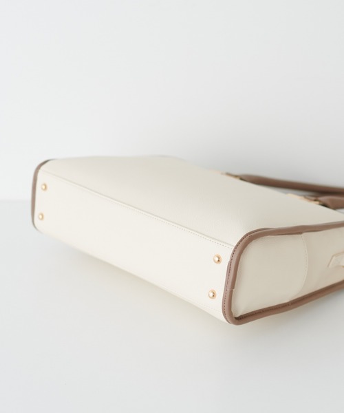 natural couture（ナチュラルクチュール）の「きれいめ観劇バッグⅡ（ショルダーバッグ・レディース・ライトグレー/アイボリー/グレイッシュベージュ・FREE）」の10枚目の写真