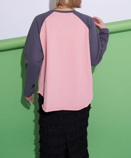 CIAOPANIC(チャオパニック)の「ラグラン配色BIGスウェット(スウェット・レディース・アイボリー/ライトグレー/ブラウン/ピンク・FREE)」の8枚目の写真