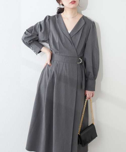 natural couture(ナチュラルクチュール)の「WEB限定 / オープンネックレディワンピース(ワンピース・レディース・ブラック/グレイッシュベージュ/ブルー/オレンジ・FREE)」の2枚目の写真