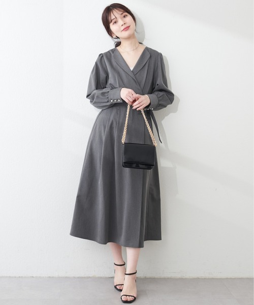 natural couture(ナチュラルクチュール)の「WEB限定 / オープンネックレディワンピース(ワンピース・レディース・ブラック/グレイッシュベージュ/ブルー/オレンジ・FREE)」の6枚目の写真