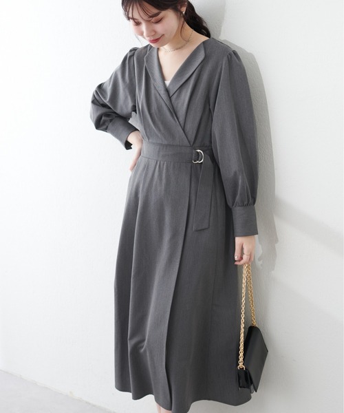 natural couture(ナチュラルクチュール)の「WEB限定 / オープンネックレディワンピース(ワンピース・レディース・ブラック/グレイッシュベージュ/ブルー/オレンジ・FREE)」の7枚目の写真