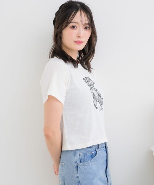 ems excite(エムズエキサイト)の「ベアプリントTEE(Tシャツ/カットソー・レディース・オフホワイト/ブルー/レッド・FREE)」の11枚目の写真