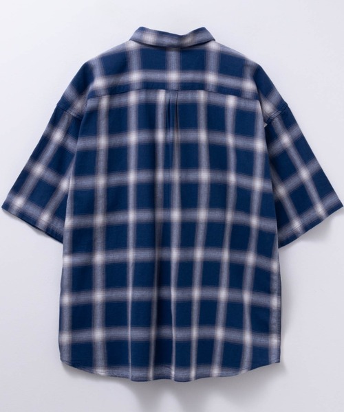 Naive magic(ナイーブマジック)の「オンブレーチェックオーバーサイズ半袖シャツ(シャツ/ブラウス・メンズ・ブルー/マルチ/ブラック/ホワイト・M/L)」の7枚目の写真