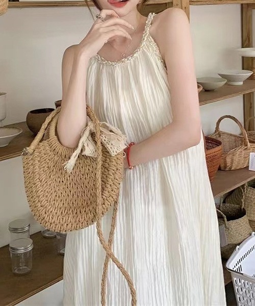gossip!ロサンゼルス(ゴシップロサンゼルス)の「YUGA ホルターネック ノースリーブ ミドル丈スカート(ワンピース・レディース・ホワイト・L/M)」の8枚目の写真