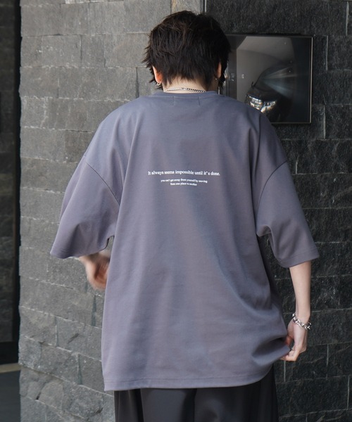 Confirm(コンファーム)の「25SS ナチュラルドレープ とろみ肌感 ワンポイント刺繍 ビッグシルエット半袖Tシャツ カットソー ユニセックス【Confirm】(Tシャツ/カットソー・メンズ・ホワイト/ホワイト系その他/サックスブルー系/ミント/ブラック/グレー/チャコールグレー/ブラック系その他/グレー系/グレー系その他・M/L)」の16枚目の写真
