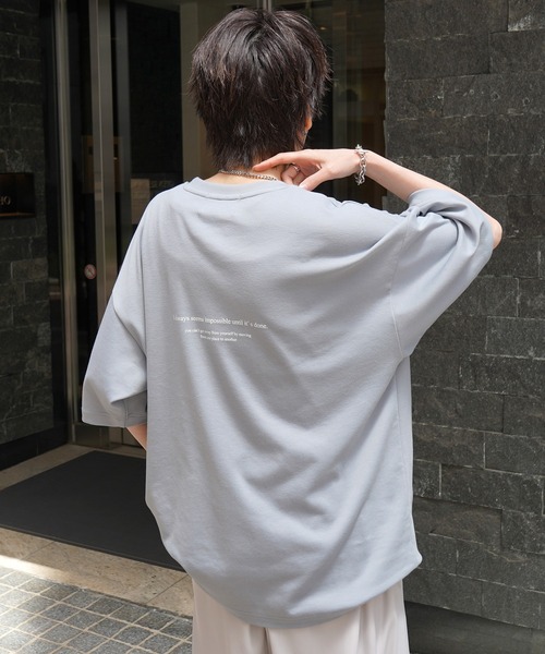 Confirm(コンファーム)の「25SS ナチュラルドレープ とろみ肌感 ワンポイント刺繍 ビッグシルエット半袖Tシャツ カットソー ユニセックス【Confirm】(Tシャツ/カットソー・メンズ・ホワイト/ホワイト系その他/サックスブルー系/ミント/ブラック/グレー/チャコールグレー/ブラック系その他/グレー系/グレー系その他・M/L)」の12枚目の写真