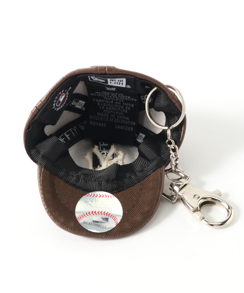 NEW ERA（ニューエラ）の「NEW ERA / ニューエラ 別注 Cap Keyhoulder NY Yankees（キーケース/キーアクセサリー・メンズ・ブラウン/ネイビー・FREE）」の13枚目の写真