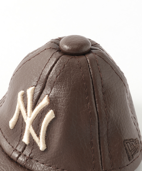 NEW ERA（ニューエラ）の「NEW ERA / ニューエラ 別注 Cap Keyhoulder NY Yankees（キーケース/キーアクセサリー・メンズ・ブラウン/ネイビー・FREE）」の9枚目の写真