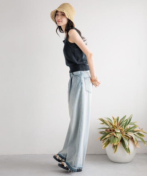 LOWRYS FARM（ローリーズファーム）の「スクエアニットユルタンク　114581（タンクトップ・レディース・ホワイト×ブラック/ブラック/オレンジ・FREE）」の6枚目の写真