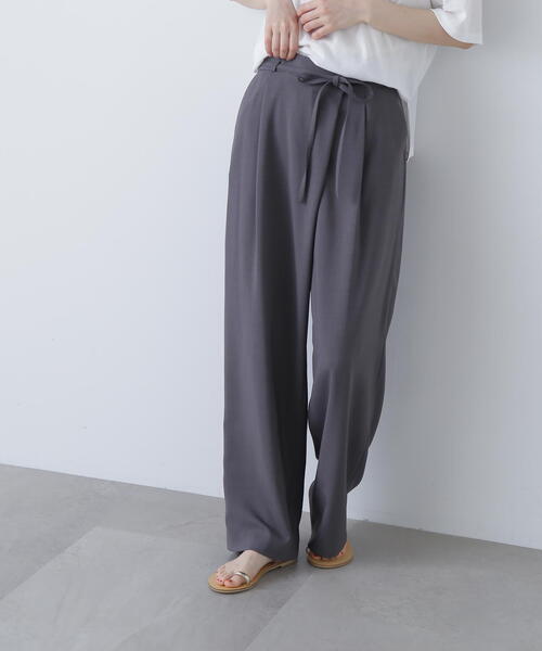 N.(N. Natural Beauty Basic)(エヌエヌナチュラルビューティーベーシック)の「◆リボンベルトラップ風パンツ(スラックス・レディース・モカ/チャコールグレー・SMALL/MEDIUM)」の13枚目の写真