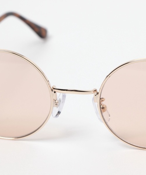 FOREVER 21（フォーエバー トゥエンティーワン）の「メタルフレームサングラス２（サングラス・レディース・ベージュ・FREE）」の5枚目の写真