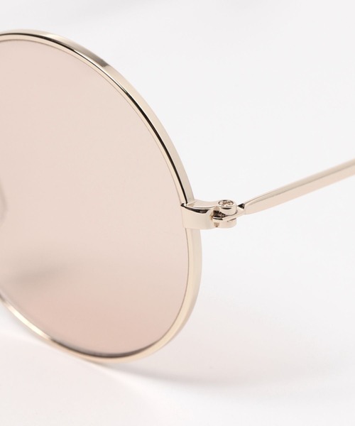 FOREVER 21（フォーエバー トゥエンティーワン）の「メタルフレームサングラス２（サングラス・レディース・ベージュ・FREE）」の4枚目の写真