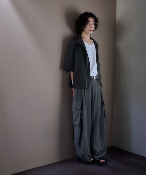 HARE（ハレ）の「スタンドカラーフラップポケットシャツブルゾン(HARE)（シャツ/ブラウス・メンズ・グレー/ブラック/グリーン/パープル・FREE）」の7枚目の写真