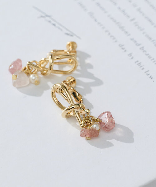 un dix cors（アンディコール）の「カラービーズイヤリング（イヤリング・レディース・ホワイト/ピンク・FREE）」の8枚目の写真