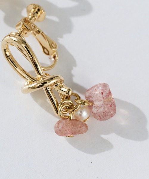 un dix cors（アンディコール）の「カラービーズイヤリング（イヤリング・レディース・ホワイト/ピンク・FREE）」の18枚目の写真