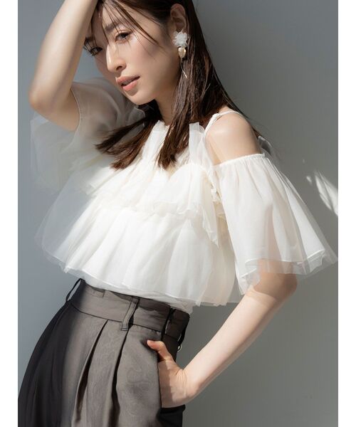 MERCURYDUO（マーキュリーデュオ）の「チュールフリルトップス（シャツ/ブラウス・レディース・オフホワイト/グレー・FREE）」の11枚目の写真