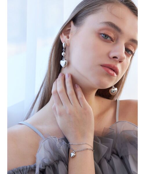 MERCURYDUO（マーキュリーデュオ）の「チュールフリルトップス（シャツ/ブラウス・レディース・オフホワイト/グレー・FREE）」の4枚目の写真