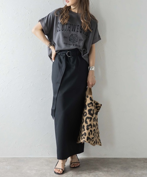 Bonjour Sagan（ボンジュールサガン）の「カレッジ刺繍ピグメントスウェットTシャツ（Tシャツ/カットソー・レディース・ネイビー/チャコールグレー/ベージュ/ブラック/ブラウン系その他・FREE）」の21枚目の写真