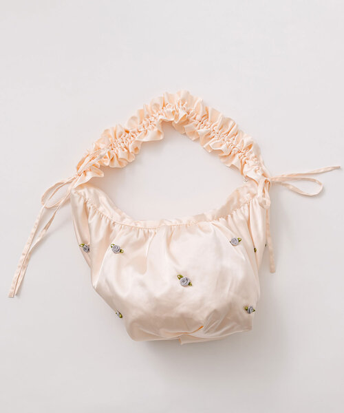 OLIVE des OLIVE（オリーブデオリーブ）の「ミニローズコサージュ付きバッグ　1042120020（ショルダーバッグ・レディース・アイボリー/ピンク/ブラック・FREE）」の7枚目の写真