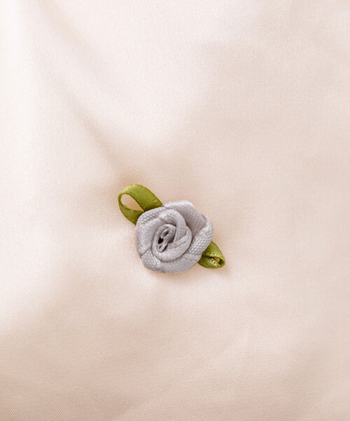 OLIVE des OLIVE（オリーブデオリーブ）の「ミニローズコサージュ付きバッグ　1042120020（ショルダーバッグ・レディース・アイボリー/ピンク/ブラック・FREE）」の11枚目の写真