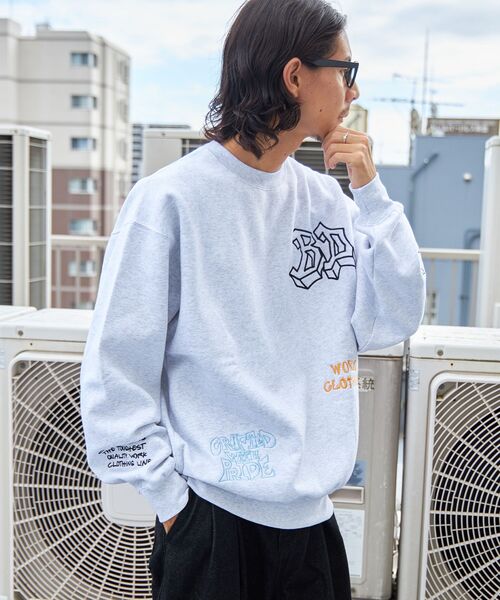 BEN DAVIS(ベンデイビス)の「【BEN DAVIS(ベンデイビス)】EMBROIDERY WORK CREW NV / スウェット クルーネック 刺繍 オーバーサイズ 裏起毛 ワイドシルエット(スウェット・メンズ・ブラック/ネイビー/アッシュグレー・X-LARGE/LARGE/MEDIUM)」の11枚目の写真