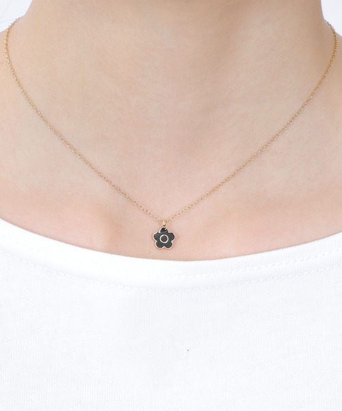 MARY QUANT（マリークワント）の「ミニデイジーエポ ネックレス（ネックレス・レディース・ピンク/ホワイト/ブラック・FREE）」の5枚目の写真